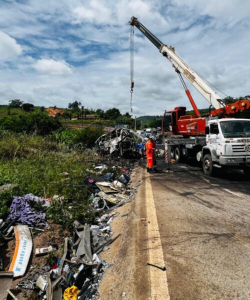 Más de 30 personas murieron en un accidente de autobús en Brasil: los detalles